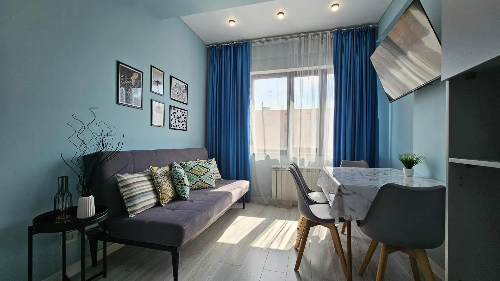 Nur-Ay Residence Na Shevchenko Almati Kazahsztán